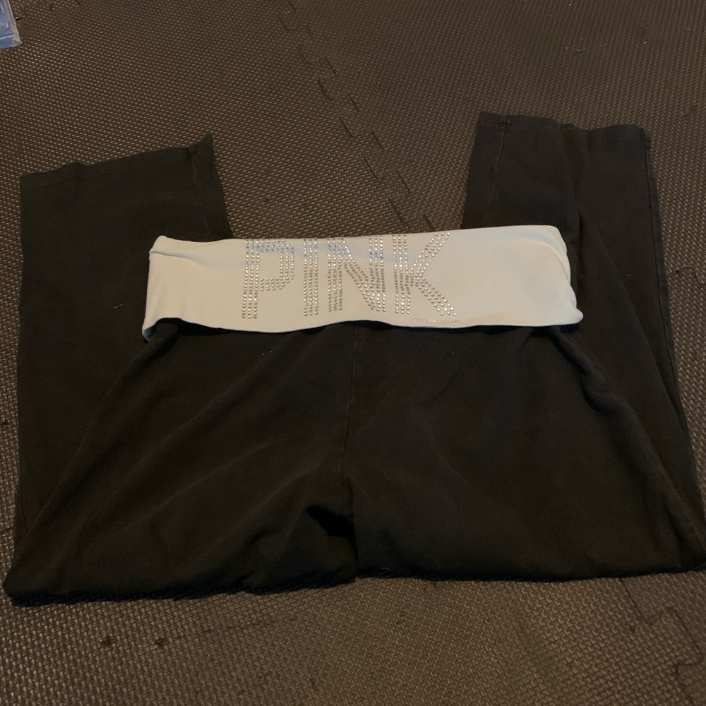 Victoria’s Secret Pink Capri Leggings